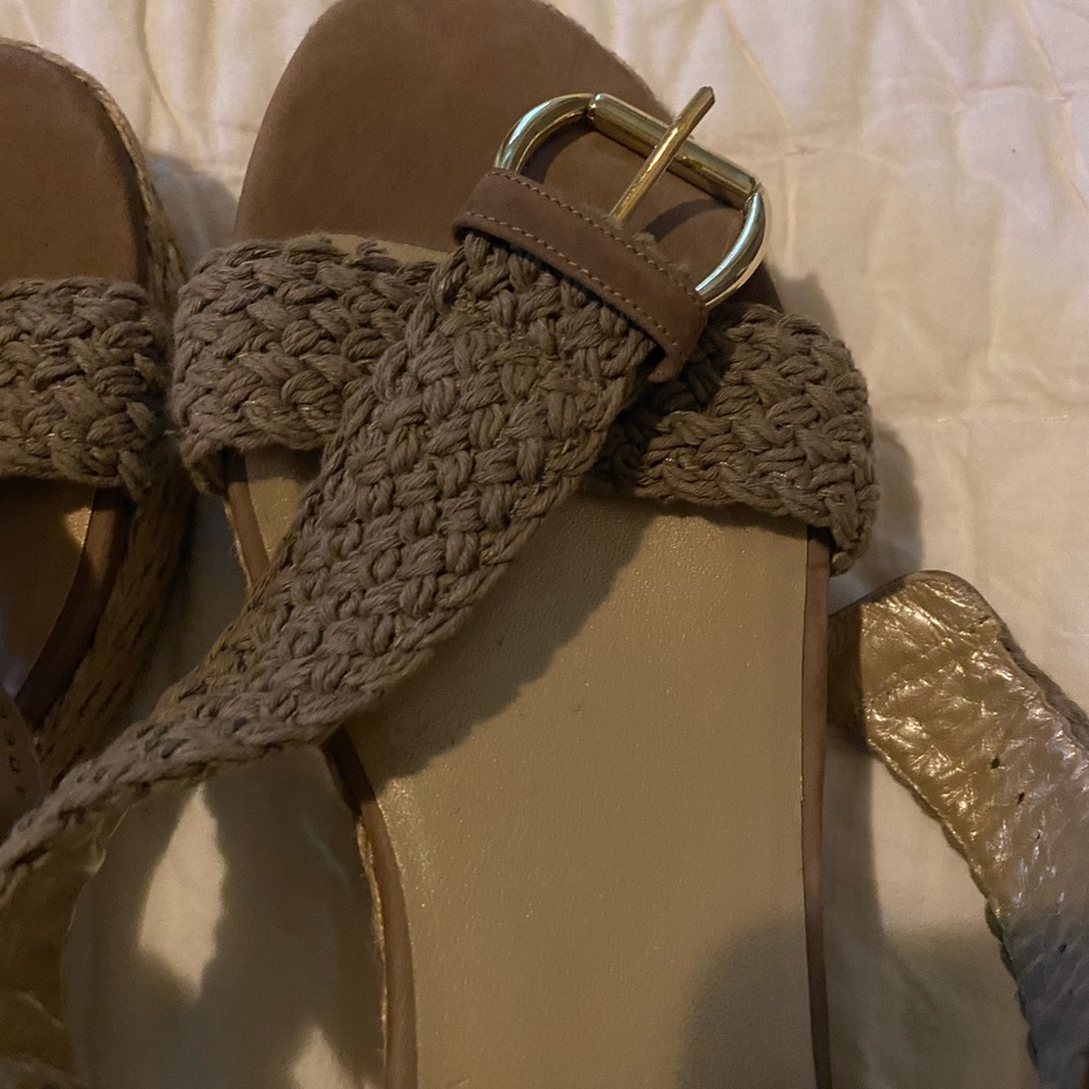 Stuart Weitzman Platform Sandals Size 7.5 - image 3